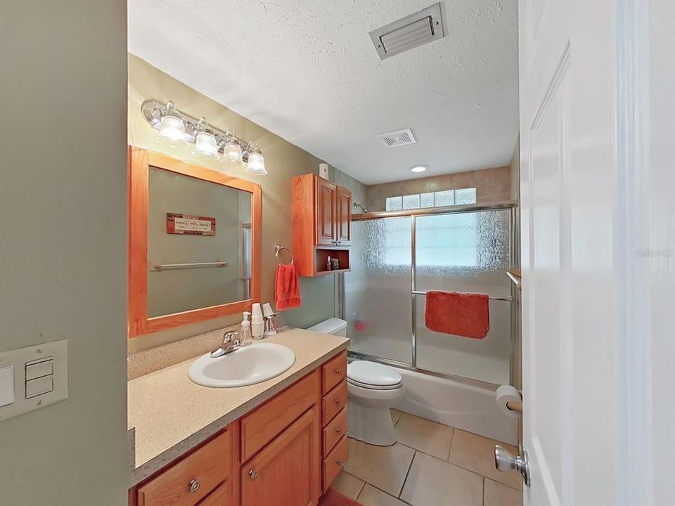 待售: $675,000 (3 贝兹, 2 浴室, 2870 平方英尺)