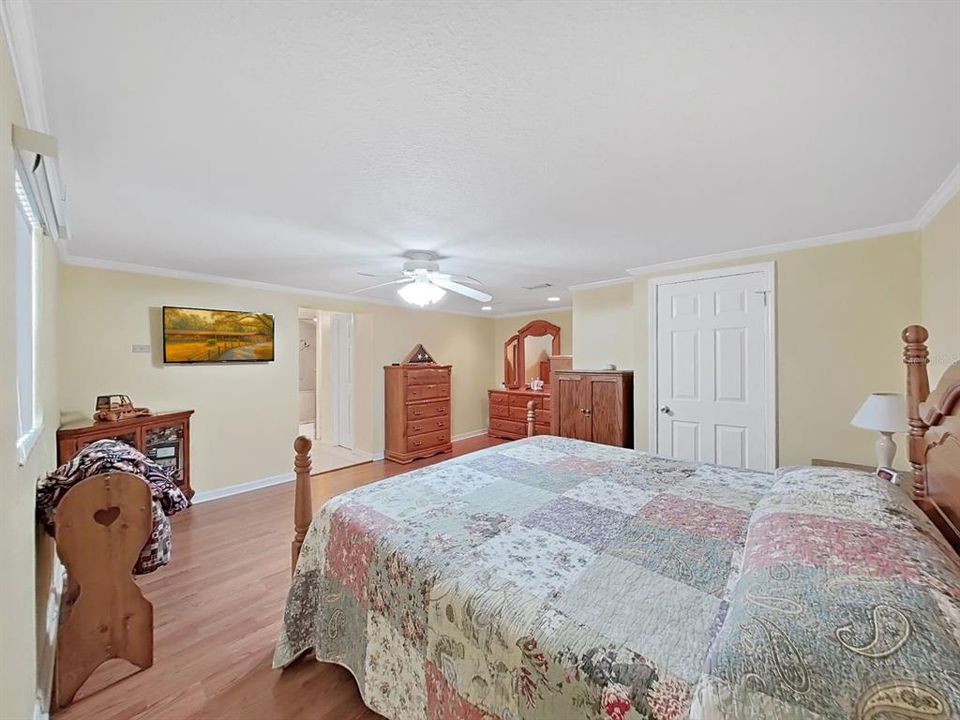 待售: $675,000 (3 贝兹, 2 浴室, 2870 平方英尺)