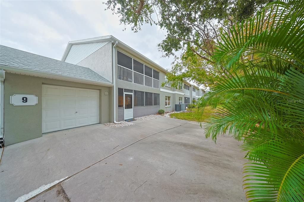 На продажу: $330,000 (2 спален, 2 ванн, 1450 Квадратных фут)