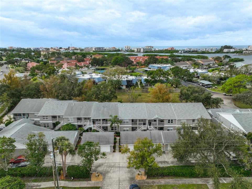 На продажу: $330,000 (2 спален, 2 ванн, 1450 Квадратных фут)