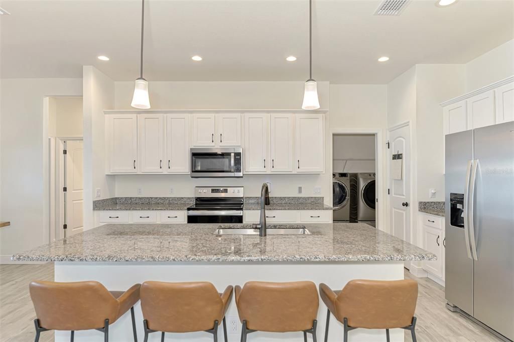 En Venta: $479,900 (3 camas, 2 baños, 1864 Pies cuadrados)