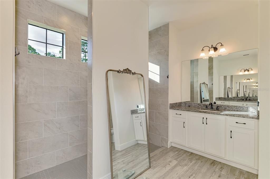 En Venta: $479,900 (3 camas, 2 baños, 1864 Pies cuadrados)