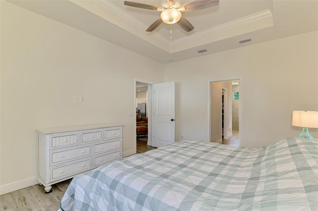 En Venta: $479,900 (3 camas, 2 baños, 1864 Pies cuadrados)