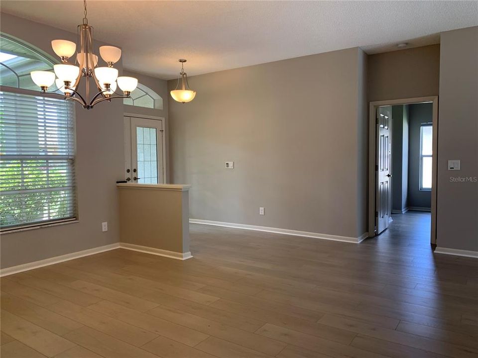 For Rent: $4,100 (4 beds, 3 baths, 2703 Square Feet)