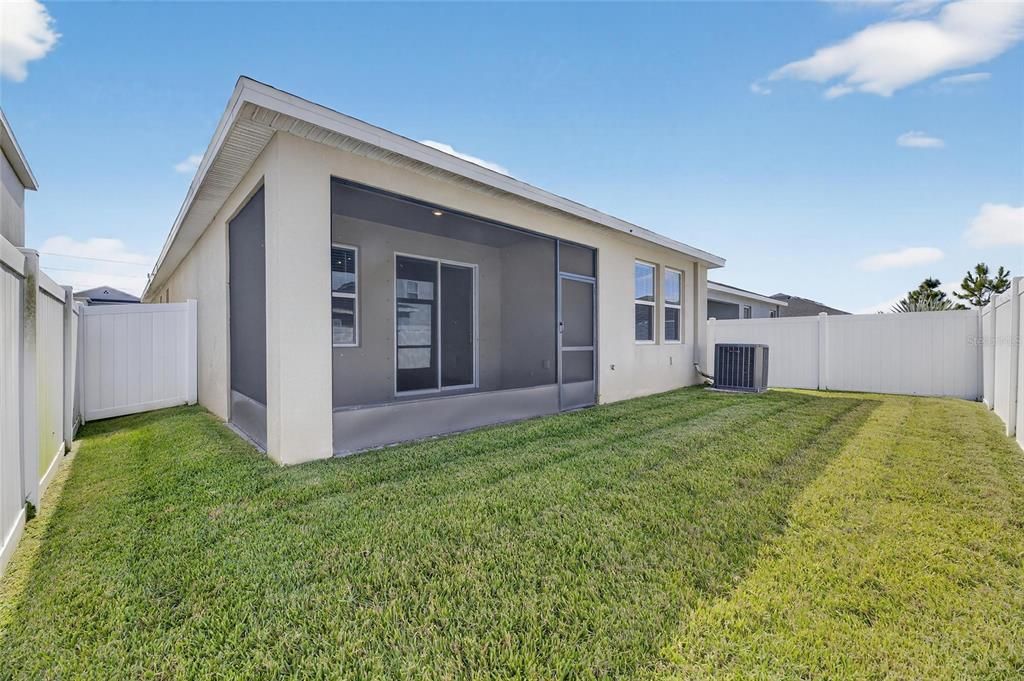 For Sale: $365,000 (4 beds, 2 baths, 1612 Square Feet)