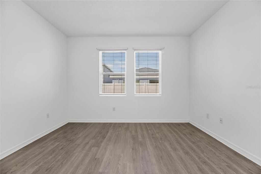 For Sale: $365,000 (4 beds, 2 baths, 1612 Square Feet)