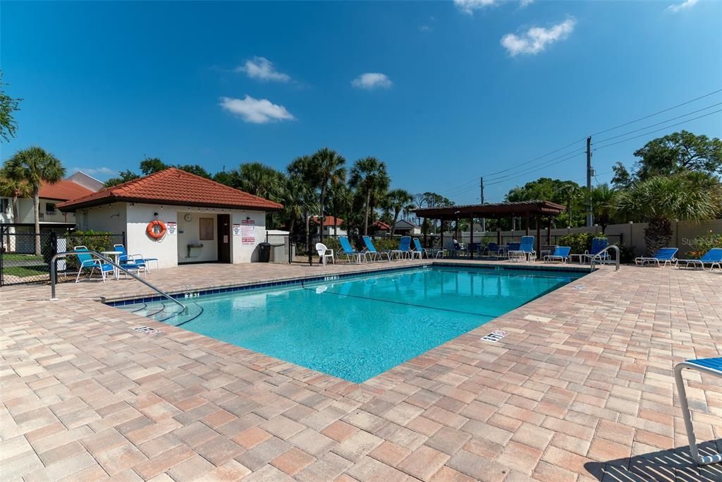 Под контрактом: $1,500 (2 спален, 2 ванн, 1112 Квадратных фут)