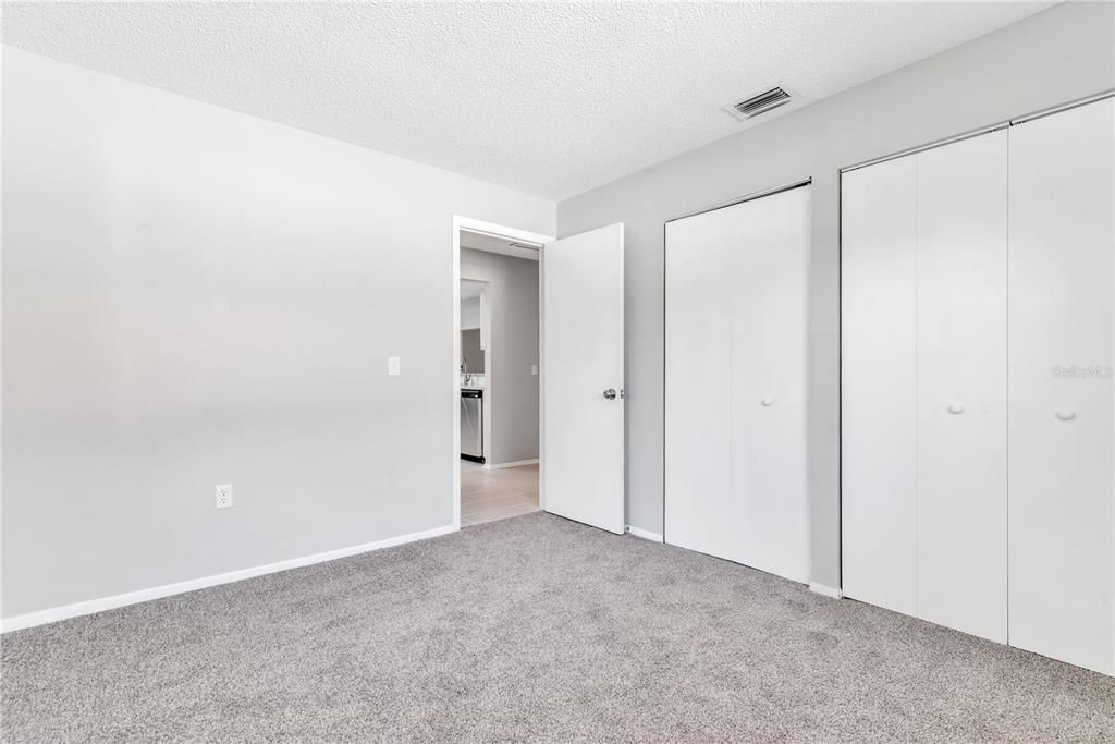 Под контрактом: $1,500 (2 спален, 2 ванн, 1112 Квадратных фут)