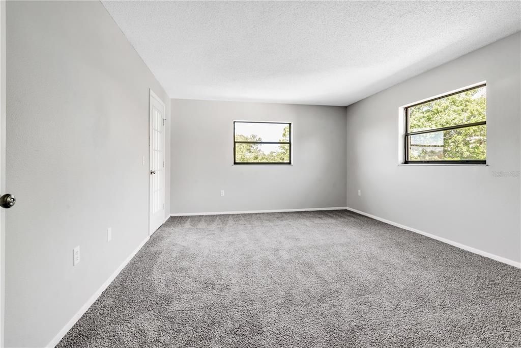 Под контрактом: $1,500 (2 спален, 2 ванн, 1112 Квадратных фут)