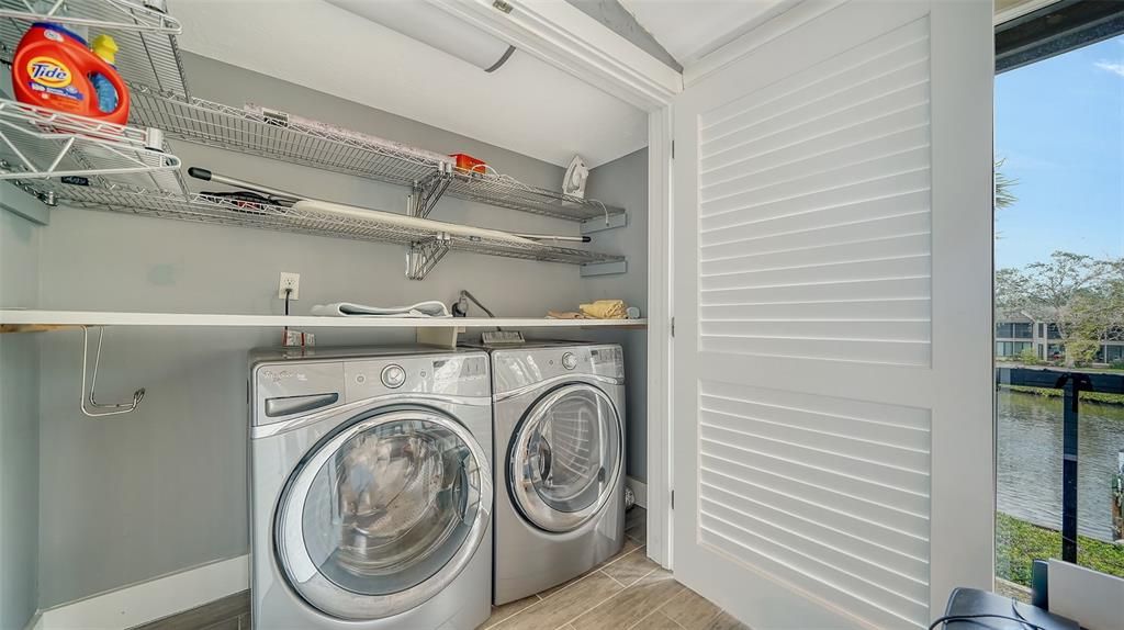 На продажу: $524,800 (2 спален, 2 ванн, 1424 Квадратных фут)