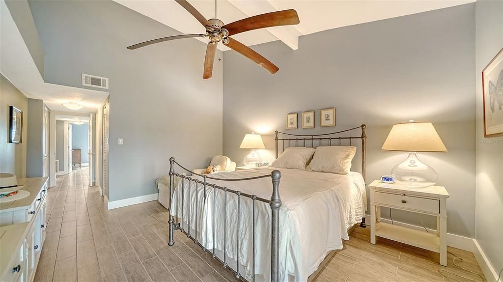 На продажу: $524,800 (2 спален, 2 ванн, 1424 Квадратных фут)