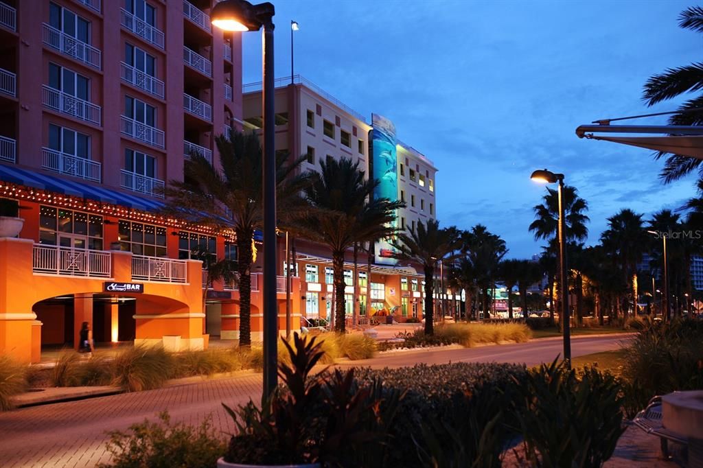 For Rent: $4,500 (2 beds, 2 baths, 1118 Square Feet)