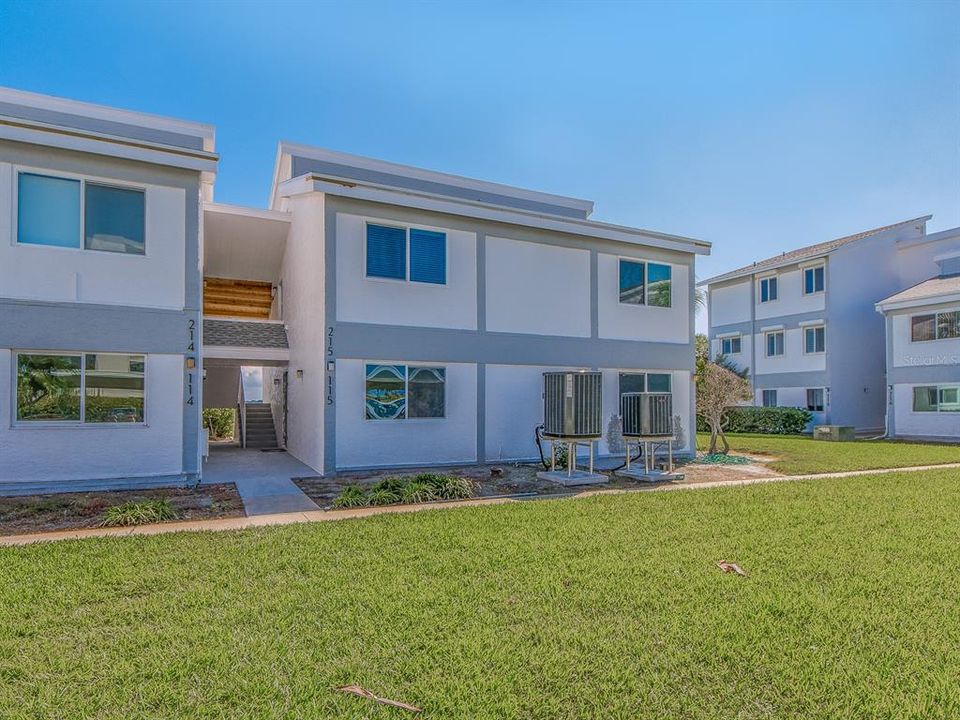 For Rent: $4,500 (2 beds, 2 baths, 1118 Square Feet)