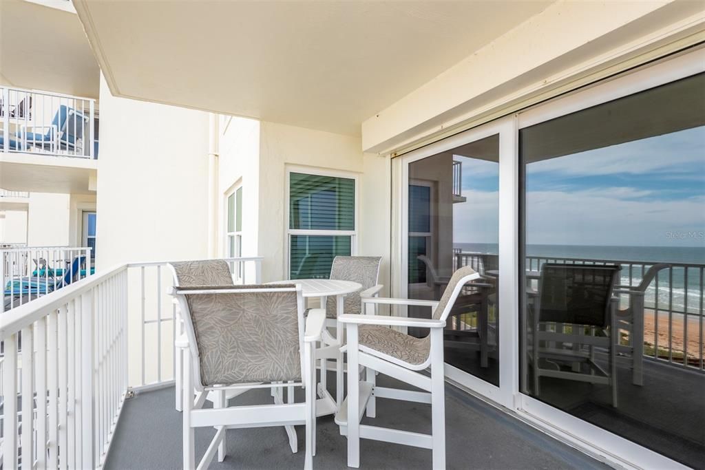 For Sale: $455,000 (2 beds, 2 baths, 1252 Square Feet)