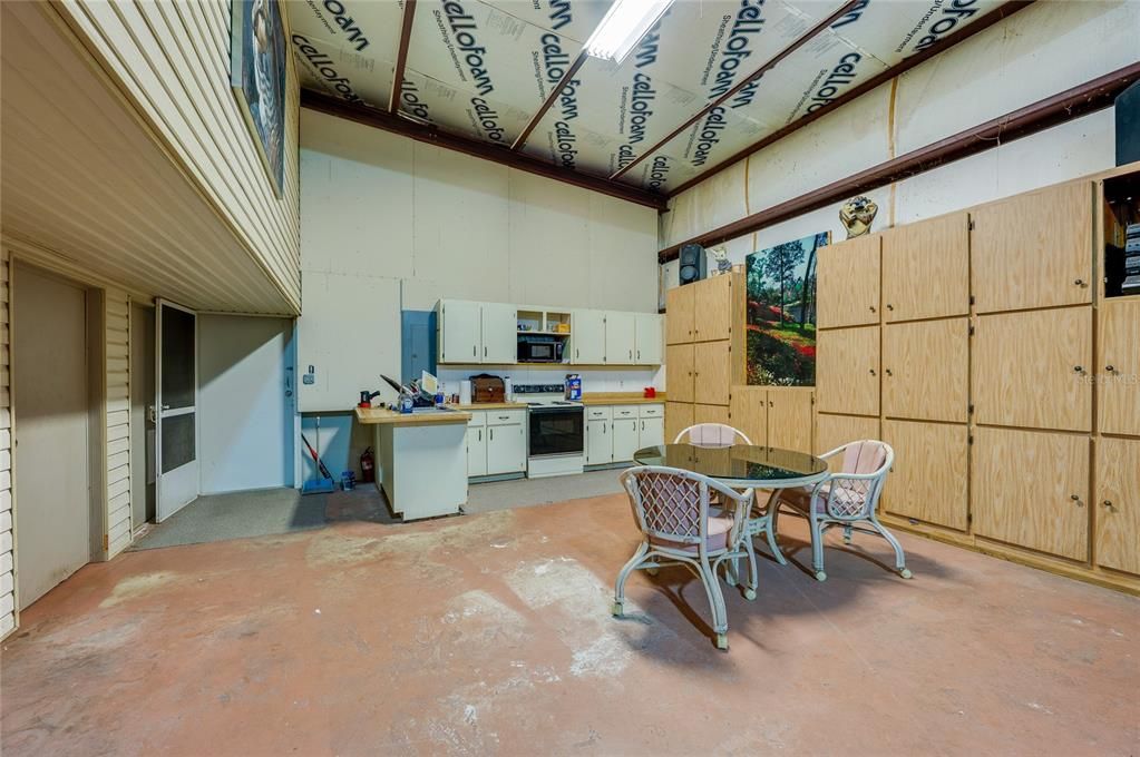 На продажу: $300,000 (10.00 acres)