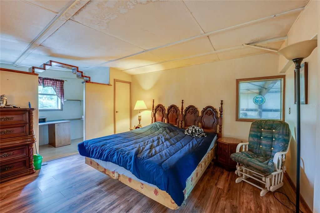 На продажу: $300,000 (10.00 acres)