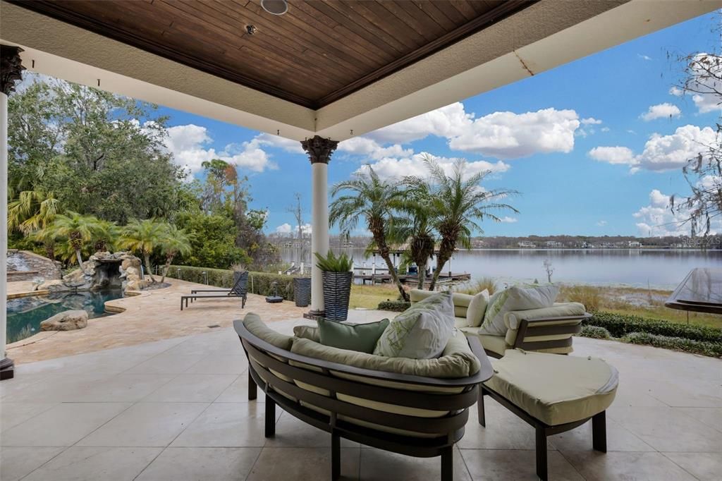 Под контрактом: $4,899,000 (6 спален, 6 ванн, 8267 Квадратных фут)