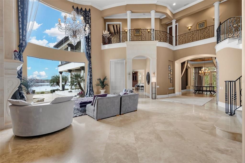 Под контрактом: $4,899,000 (6 спален, 6 ванн, 8267 Квадратных фут)