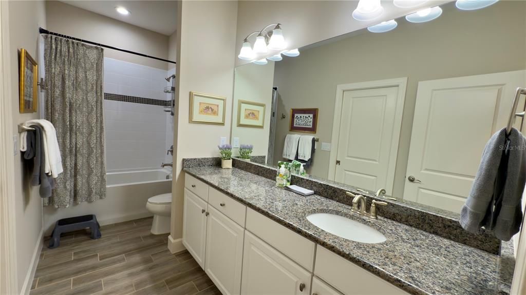 For Rent: $6,500 (3 beds, 2 baths, 1886 Square Feet)