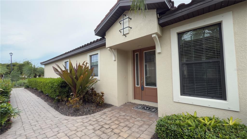 For Rent: $6,500 (3 beds, 2 baths, 1886 Square Feet)