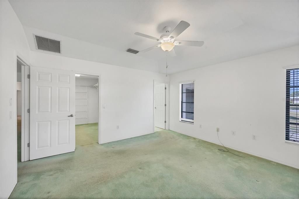 На продажу: $290,000 (2 спален, 2 ванн, 1974 Квадратных фут)