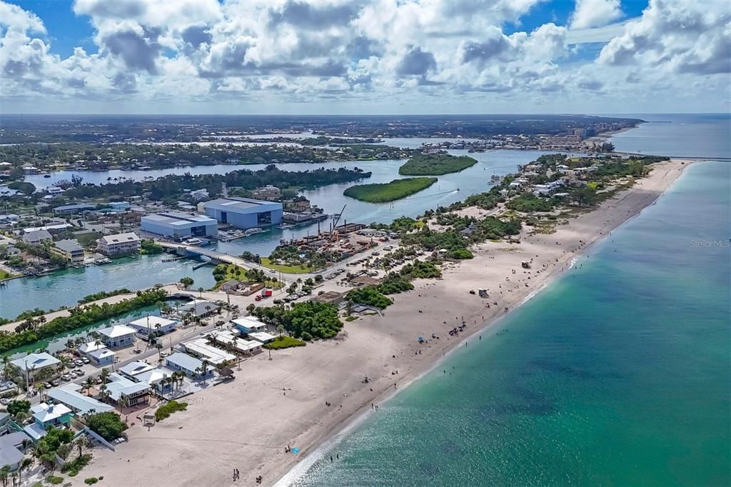 На продажу: $290,000 (2 спален, 2 ванн, 1974 Квадратных фут)