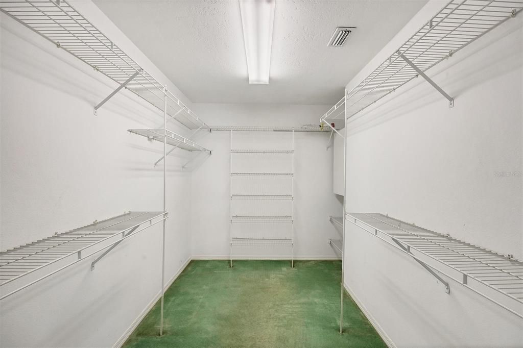 На продажу: $290,000 (2 спален, 2 ванн, 1974 Квадратных фут)