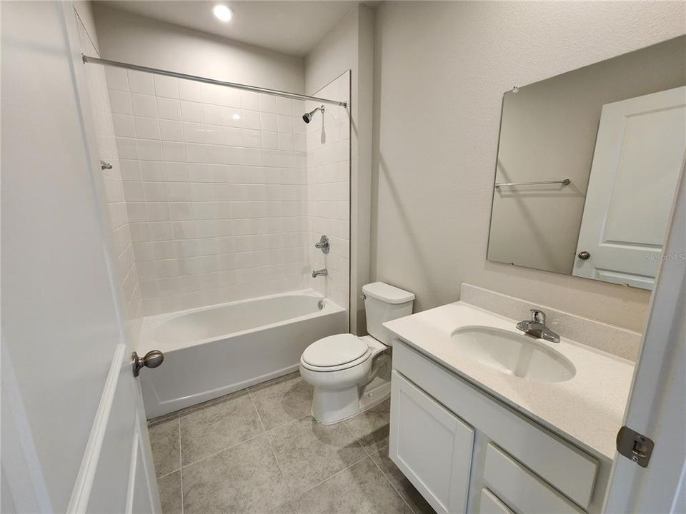 For Rent: $2,700 (4 beds, 2 baths, 1708 Square Feet)