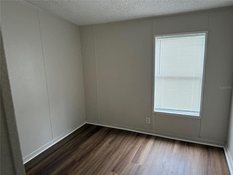 For Sale: $169,900 (3 beds, 2 baths, 1216 Square Feet)