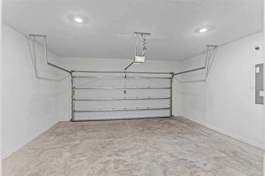 For Sale: $459,990 (3 beds, 2 baths, 1724 Square Feet)