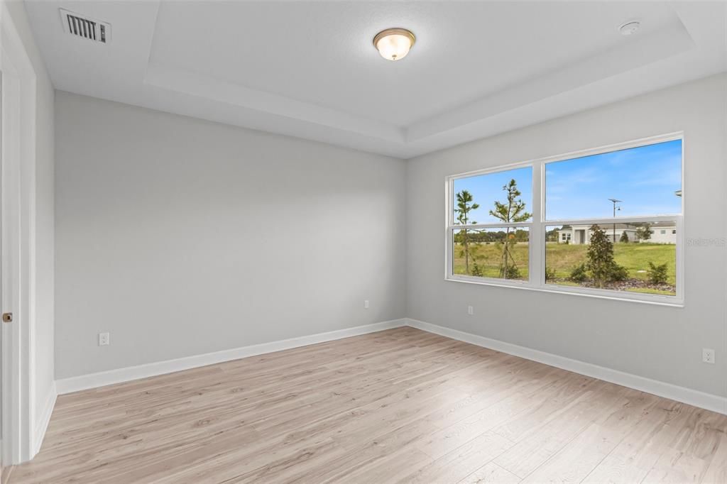 For Sale: $459,990 (3 beds, 2 baths, 1724 Square Feet)