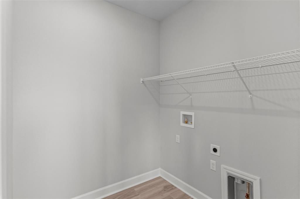 For Sale: $459,990 (3 beds, 2 baths, 1724 Square Feet)