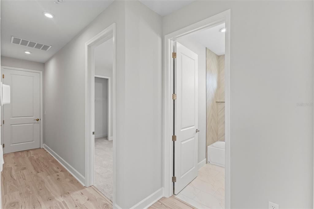 For Sale: $459,990 (3 beds, 2 baths, 1724 Square Feet)