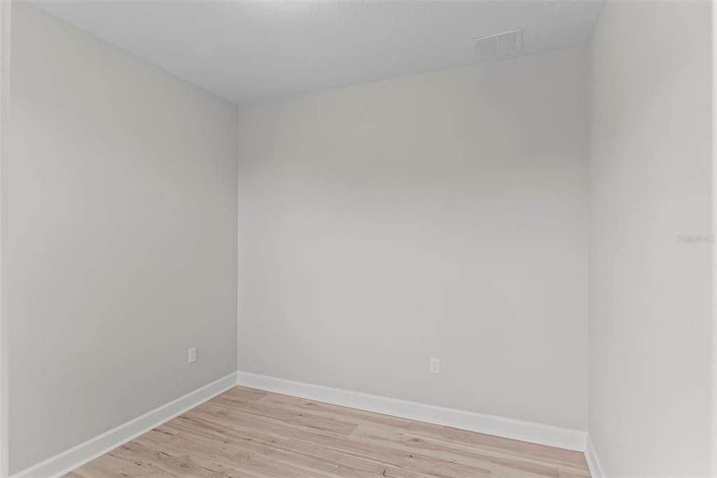 For Sale: $459,990 (3 beds, 2 baths, 1724 Square Feet)