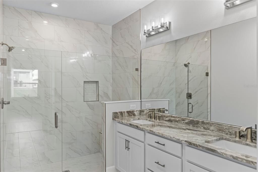 For Sale: $459,990 (3 beds, 2 baths, 1724 Square Feet)