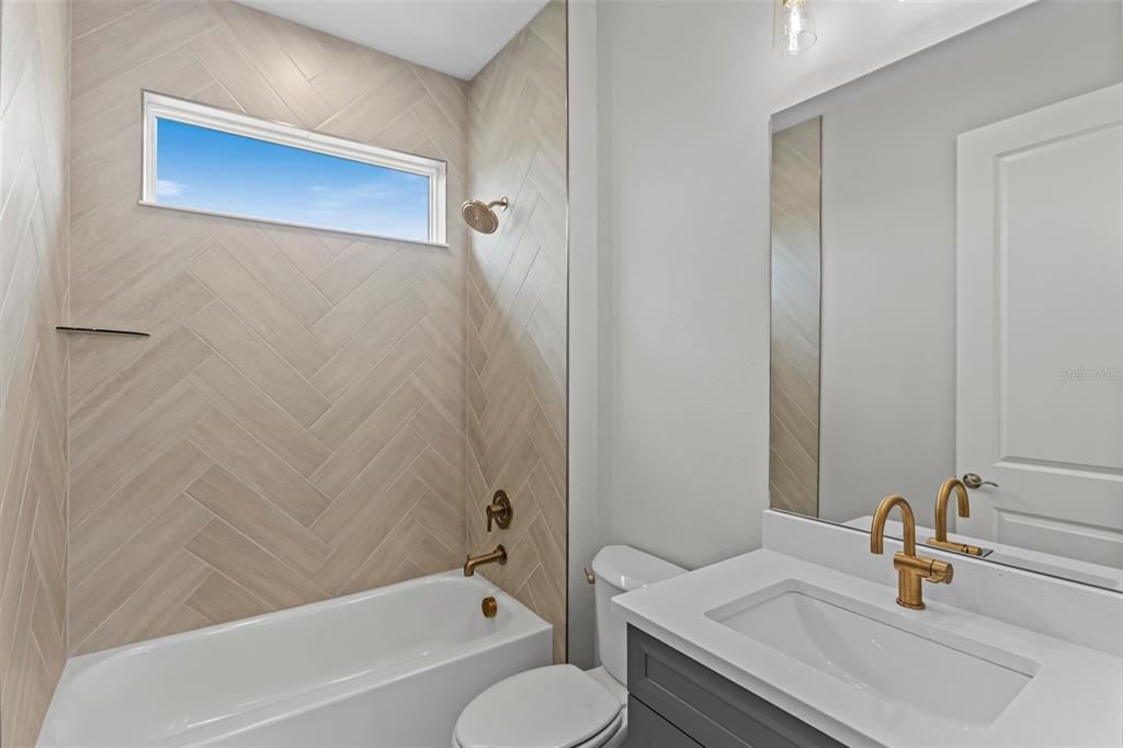 For Sale: $459,990 (3 beds, 2 baths, 1724 Square Feet)