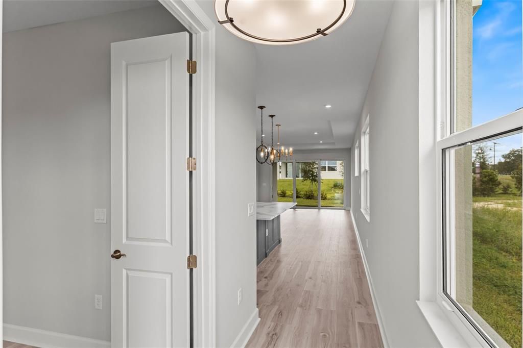 For Sale: $459,990 (3 beds, 2 baths, 1724 Square Feet)