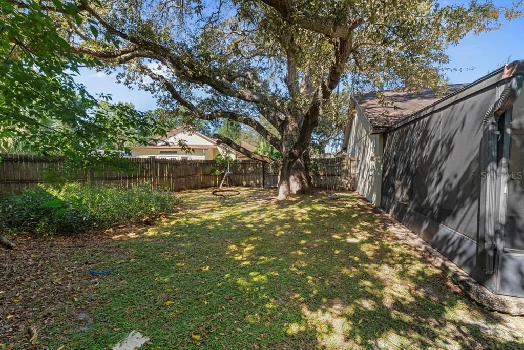 Active With Contract: $389,990 (3 beds, 2 baths, 1685 Square Feet)