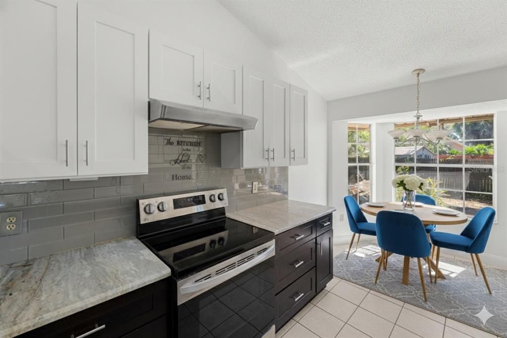 Active With Contract: $389,990 (3 beds, 2 baths, 1685 Square Feet)