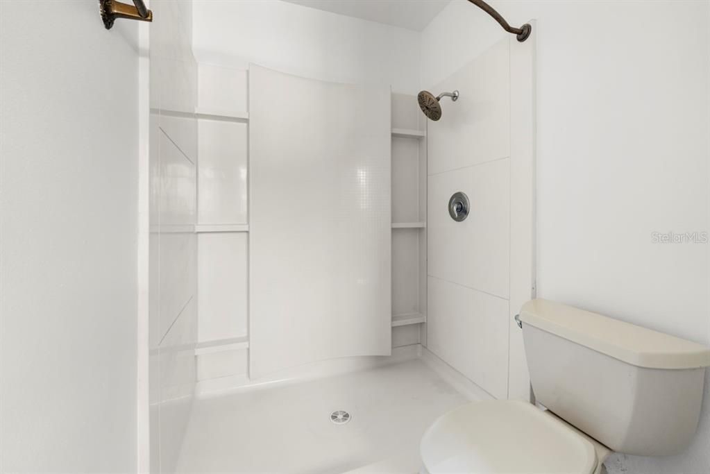 Active With Contract: $389,990 (3 beds, 2 baths, 1685 Square Feet)