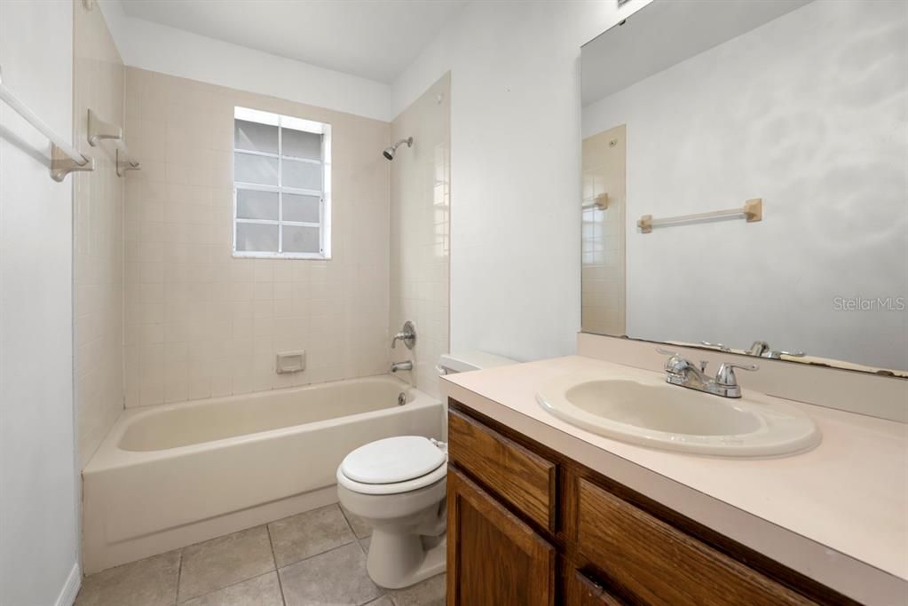 Active With Contract: $389,990 (3 beds, 2 baths, 1685 Square Feet)