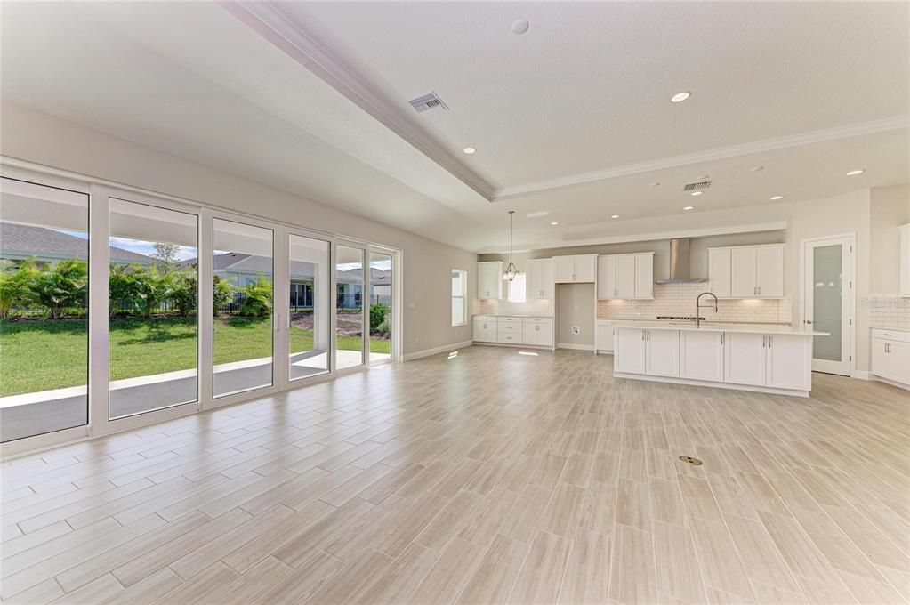 En Venta: $734,990 (4 camas, 4 baños, 3198 Pies cuadrados)