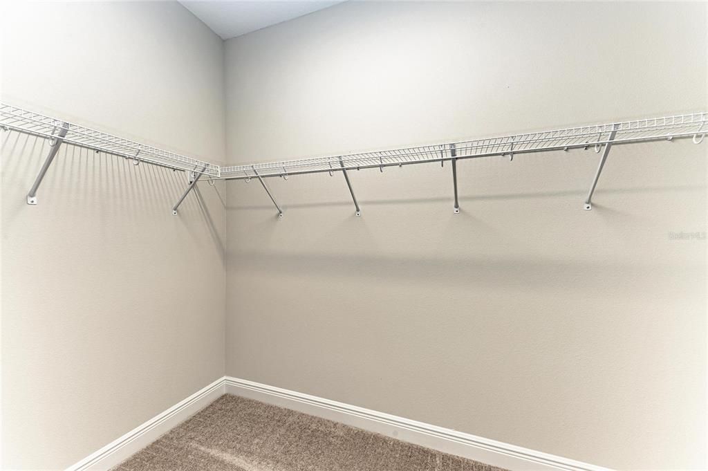 En Venta: $734,990 (4 camas, 4 baños, 3198 Pies cuadrados)