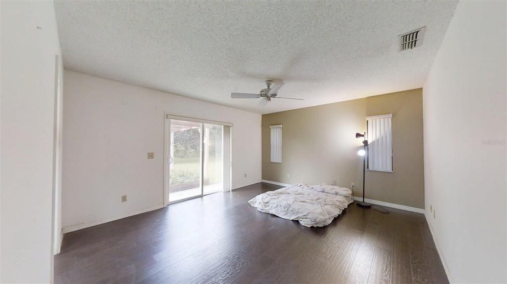 En Venta: $425,000 (3 camas, 2 baños, 2398 Pies cuadrados)