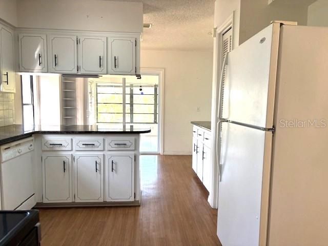 En Venta: $425,000 (3 camas, 2 baños, 2398 Pies cuadrados)