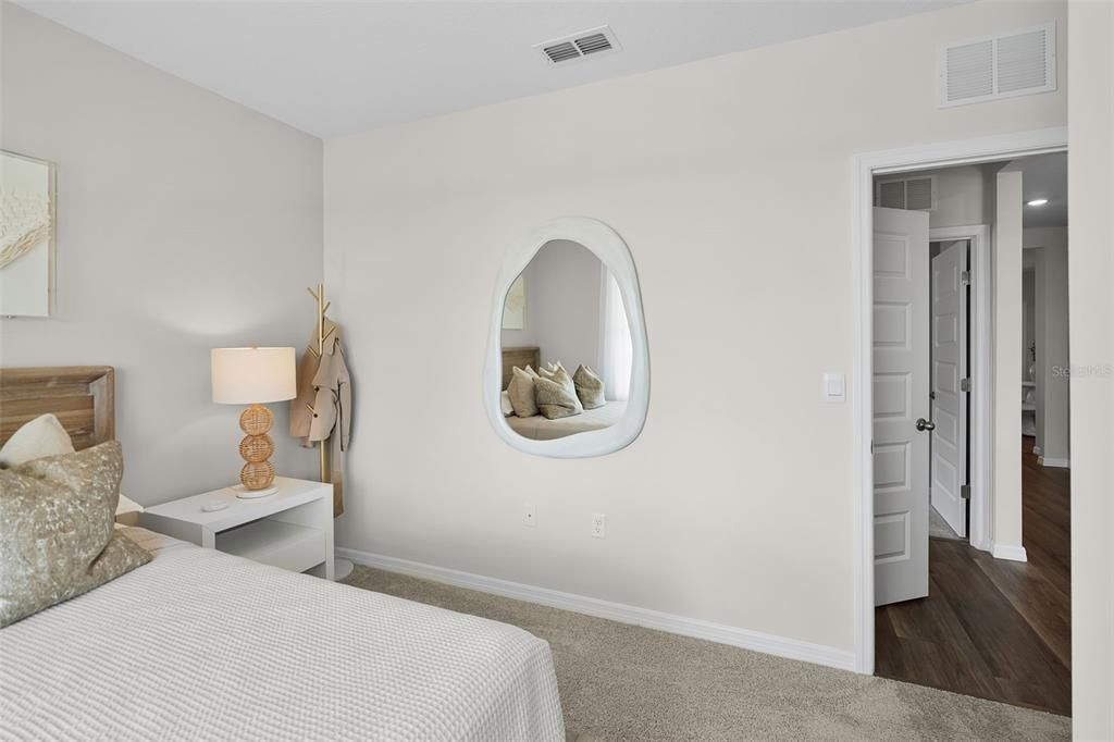 For Sale: $324,990 (5 beds, 3 baths, 2077 Square Feet)