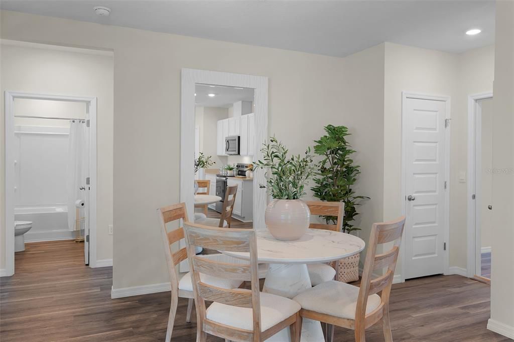 For Sale: $324,990 (5 beds, 3 baths, 2077 Square Feet)