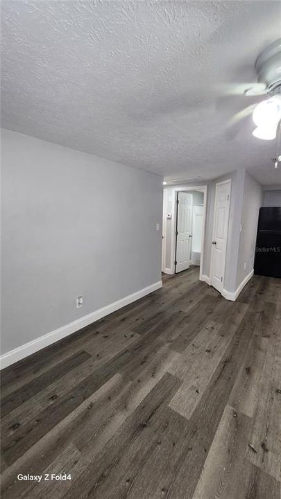 For Rent: $1,395 (2 beds, 1 baths, 900 Square Feet)