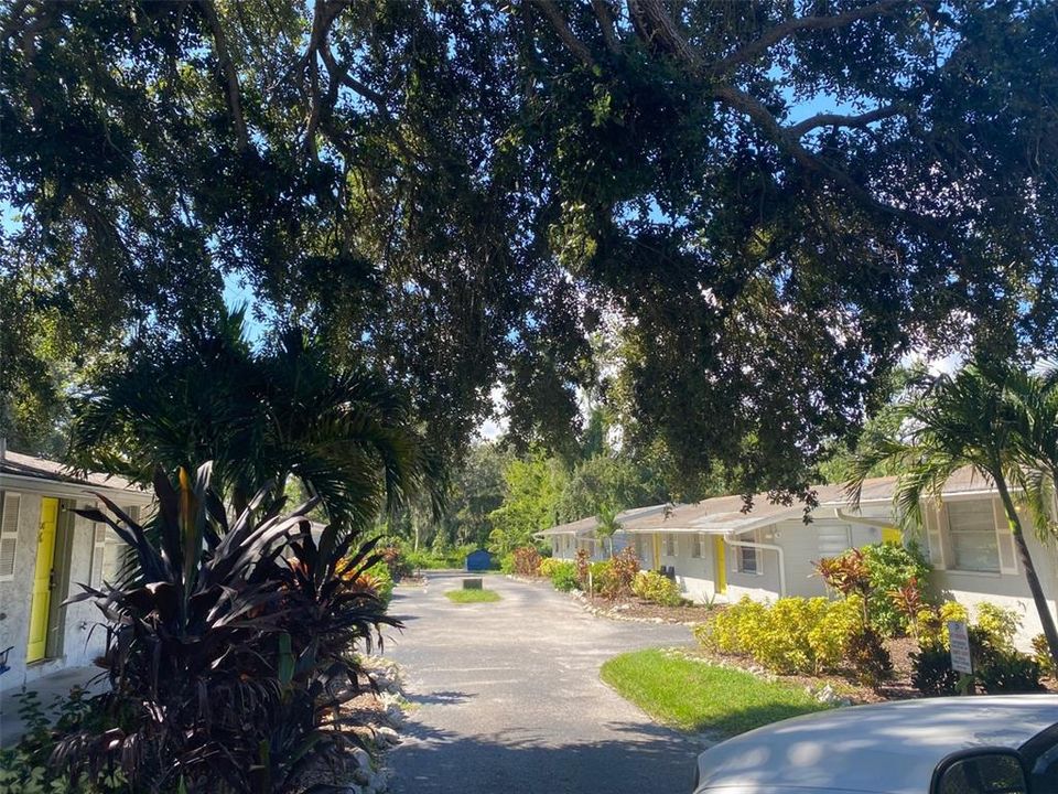 For Rent: $1,395 (2 beds, 1 baths, 900 Square Feet)