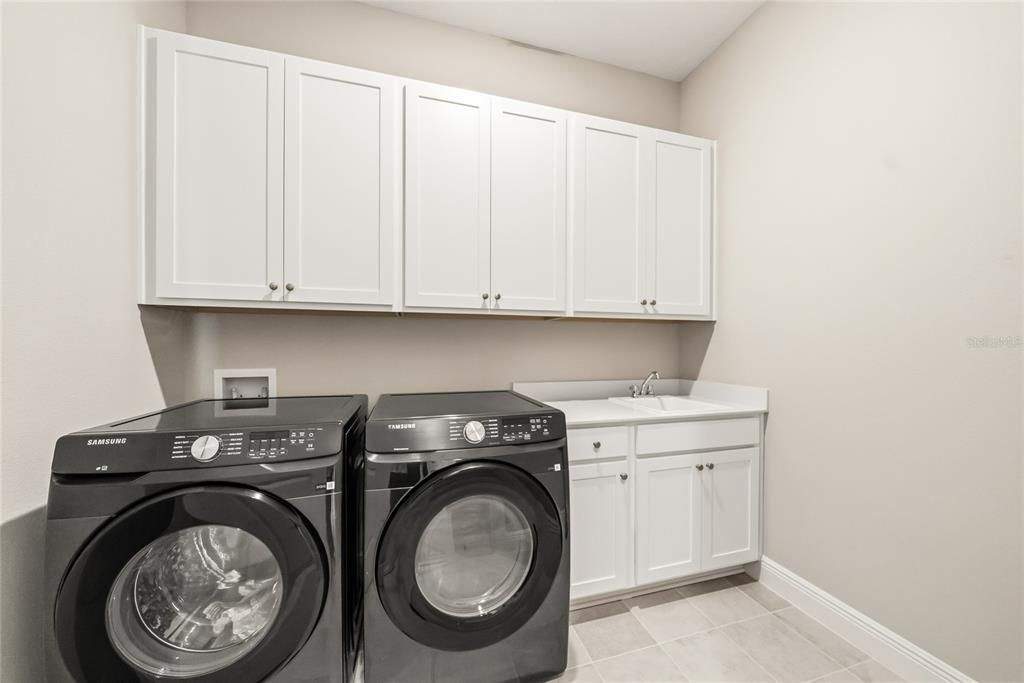 For Sale: $664,000 (4 beds, 3 baths, 2080 Square Feet)